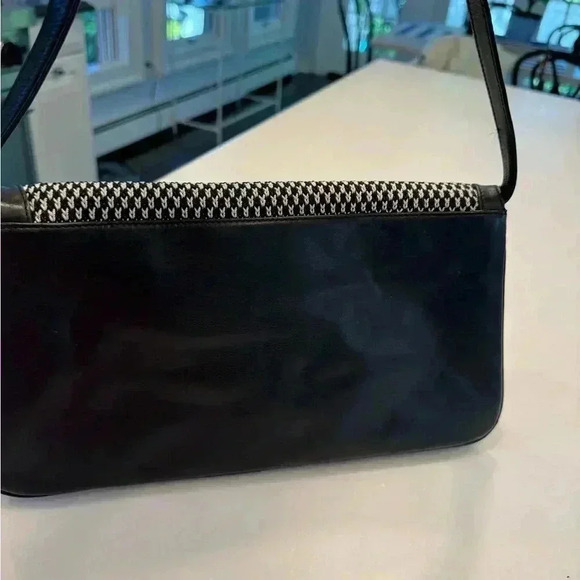 The Sak black shoulder back with woven black and white front. NEW - Picture 5 of 16